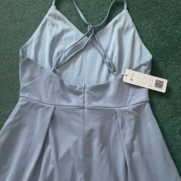 Women Deep V neck Adjustable spaghetti Strap Dress Size Medium Light Blue New - Picture 4 of 8